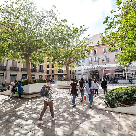 At Villafiel Atarazanas-plaza Malaga